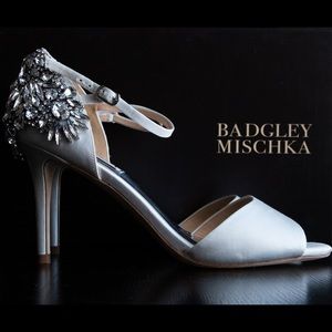 Badgley Mischka Harbor Peep Toe Evening Heels